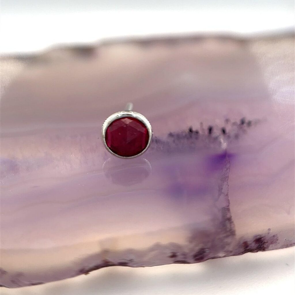 Round Cup 2.5mm Rose Cut Ruby 14k White